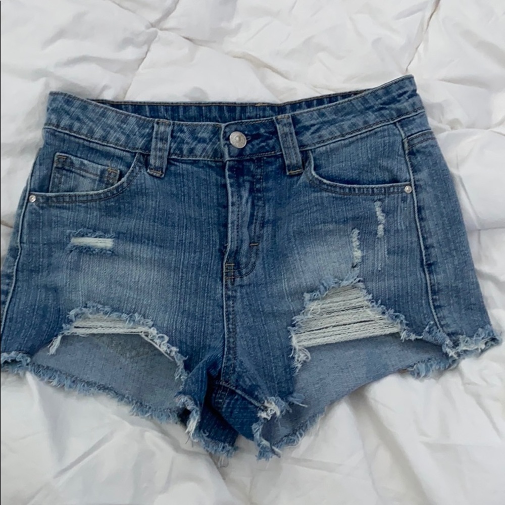 Denim distressed shorts